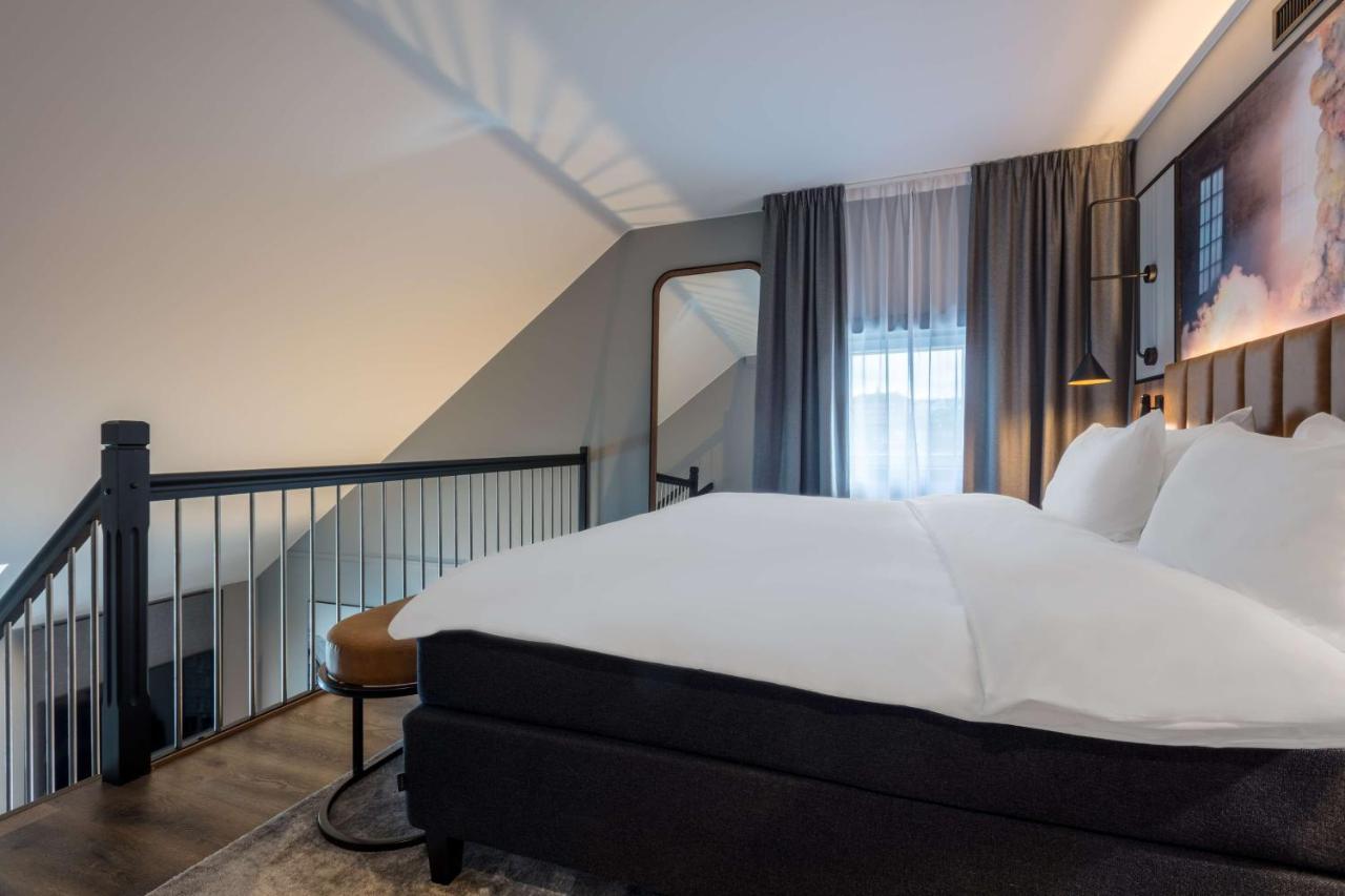 Net Zero Junior Suite